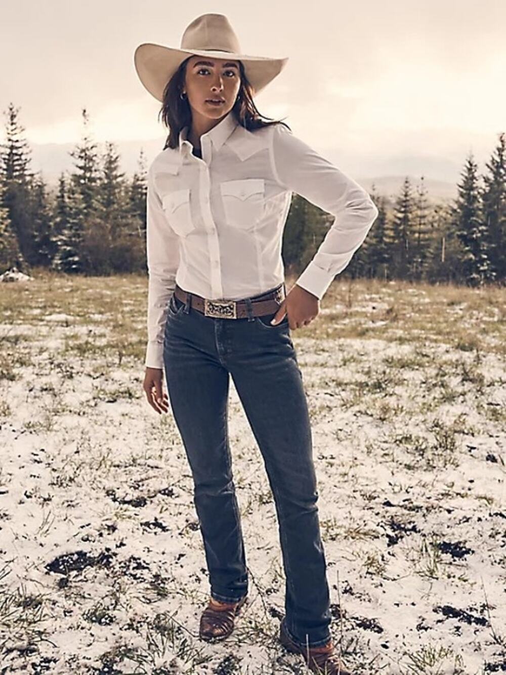 NWT Wrangler Ultimate riding willow Mid- rise Bootcut jeans